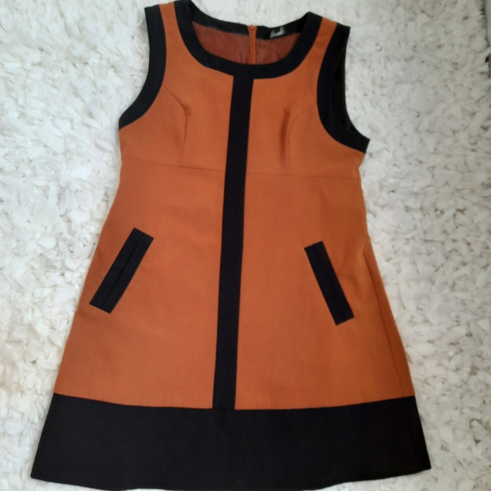 4/ $20 Peacock Rusty Orange & Black Color Block Sheath Dress Work Halloween Fall